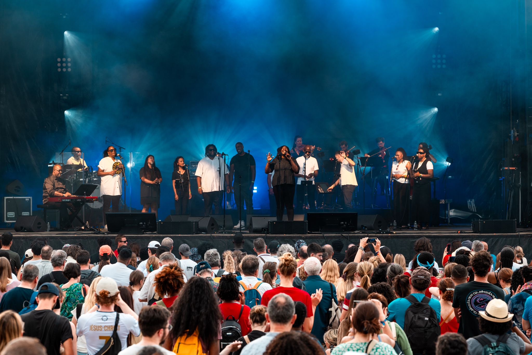 Gospel Philharmonic Experience + One Step - Photo 1
